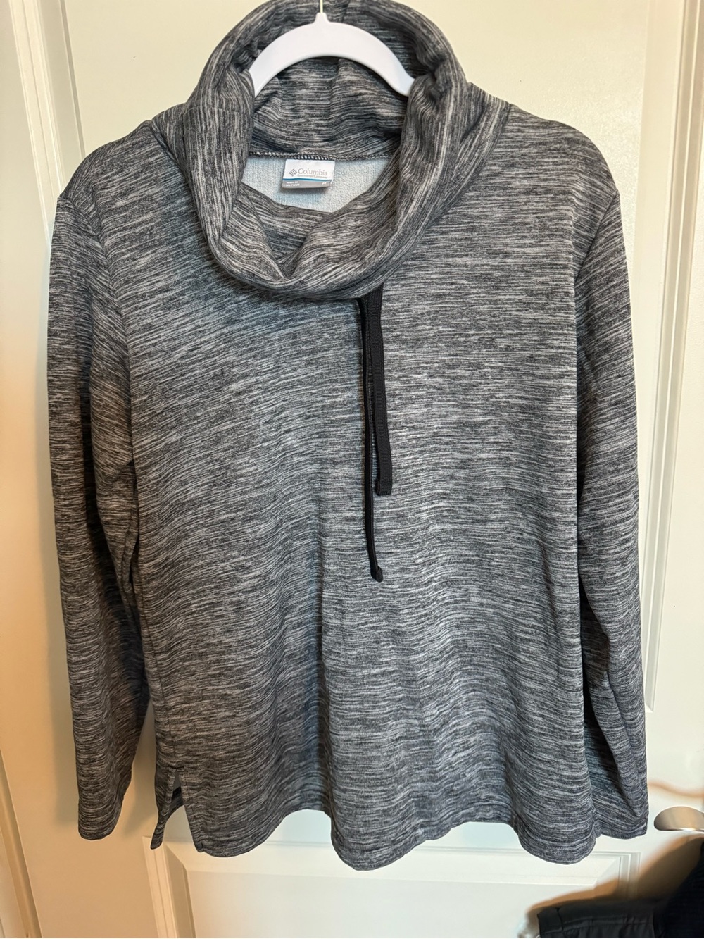 Columbia Ladies Gray Marbled Cowl Neck Sweater SZ M